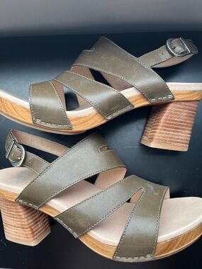 Dansko Women's Olive Green Strappy Slingback Sandals